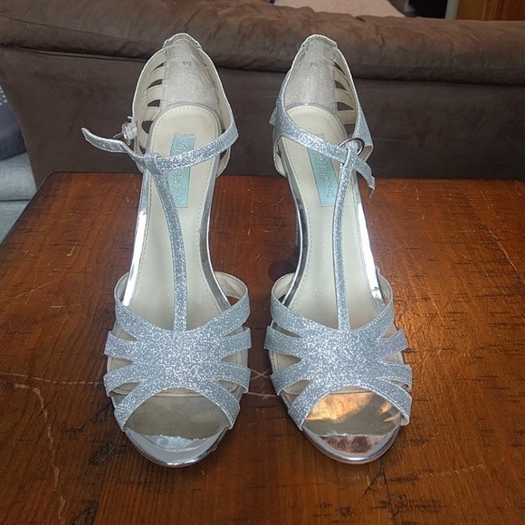 Betsy Johnson heels - Picture 3 of 3